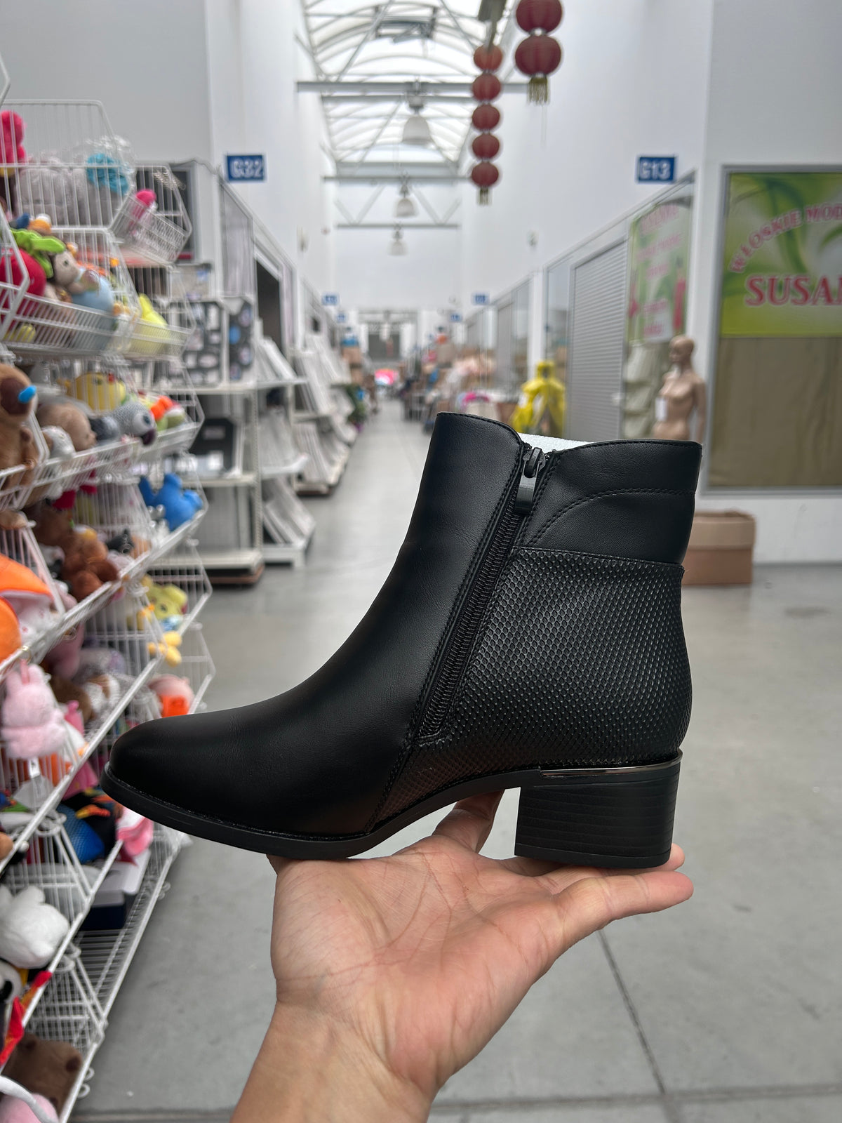 Botki damskie (36-41, 12par) 2819-1 BLACK