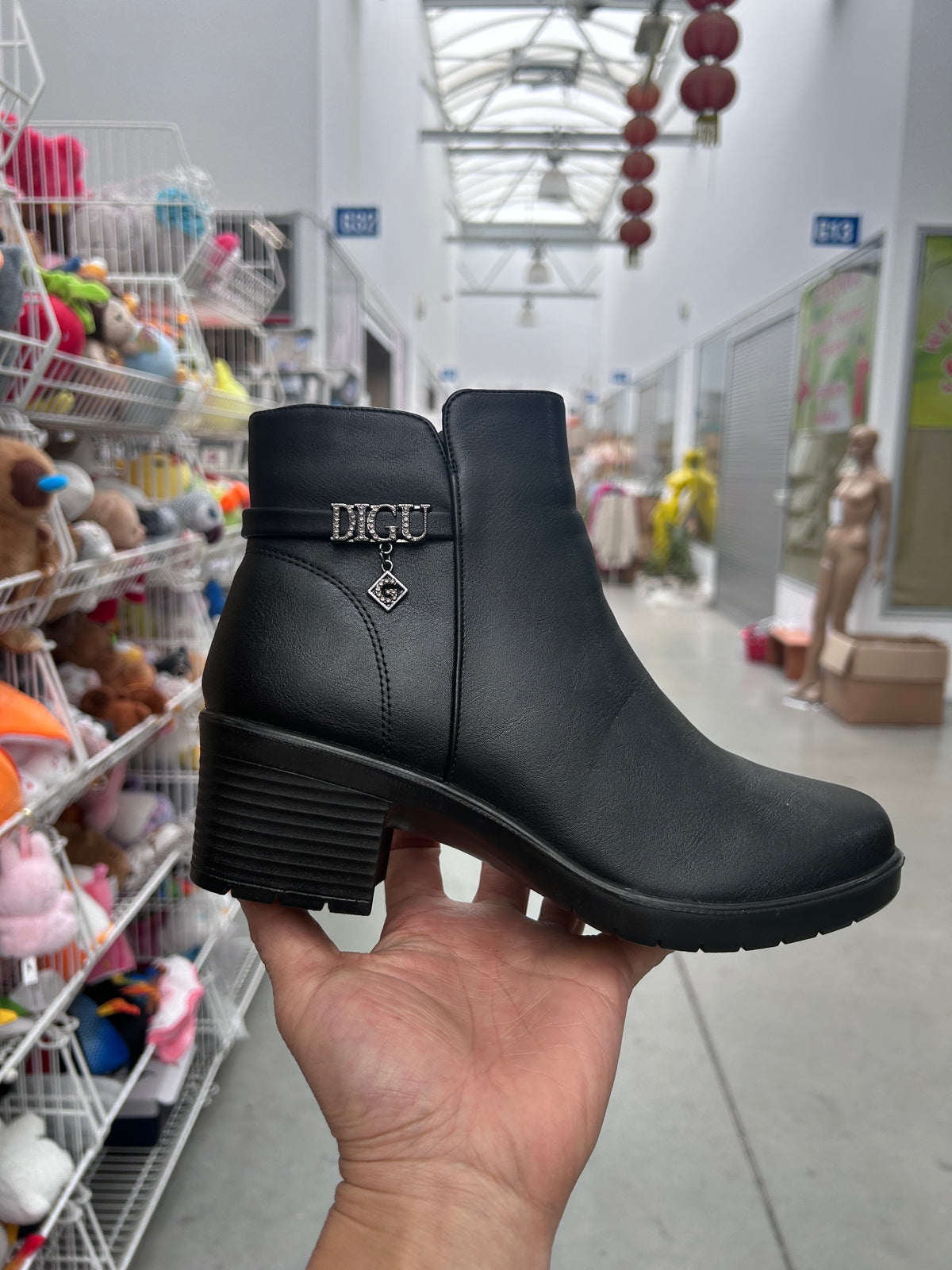 Botki Damskie (36-42) 12Par 7117-21 BLACK