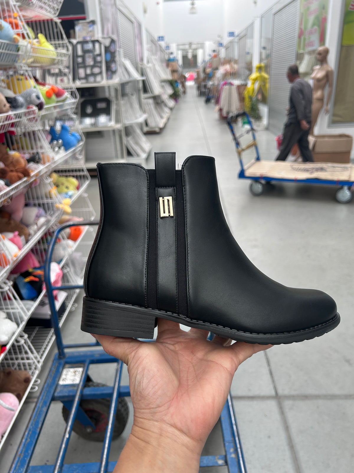 Botki na płaskim (36-41, 12par) H2178B BLACK