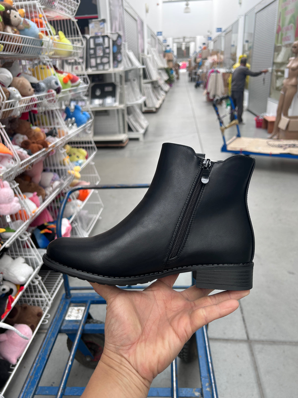 Botki na płaskim (36-41, 12par) H2178B BLACK