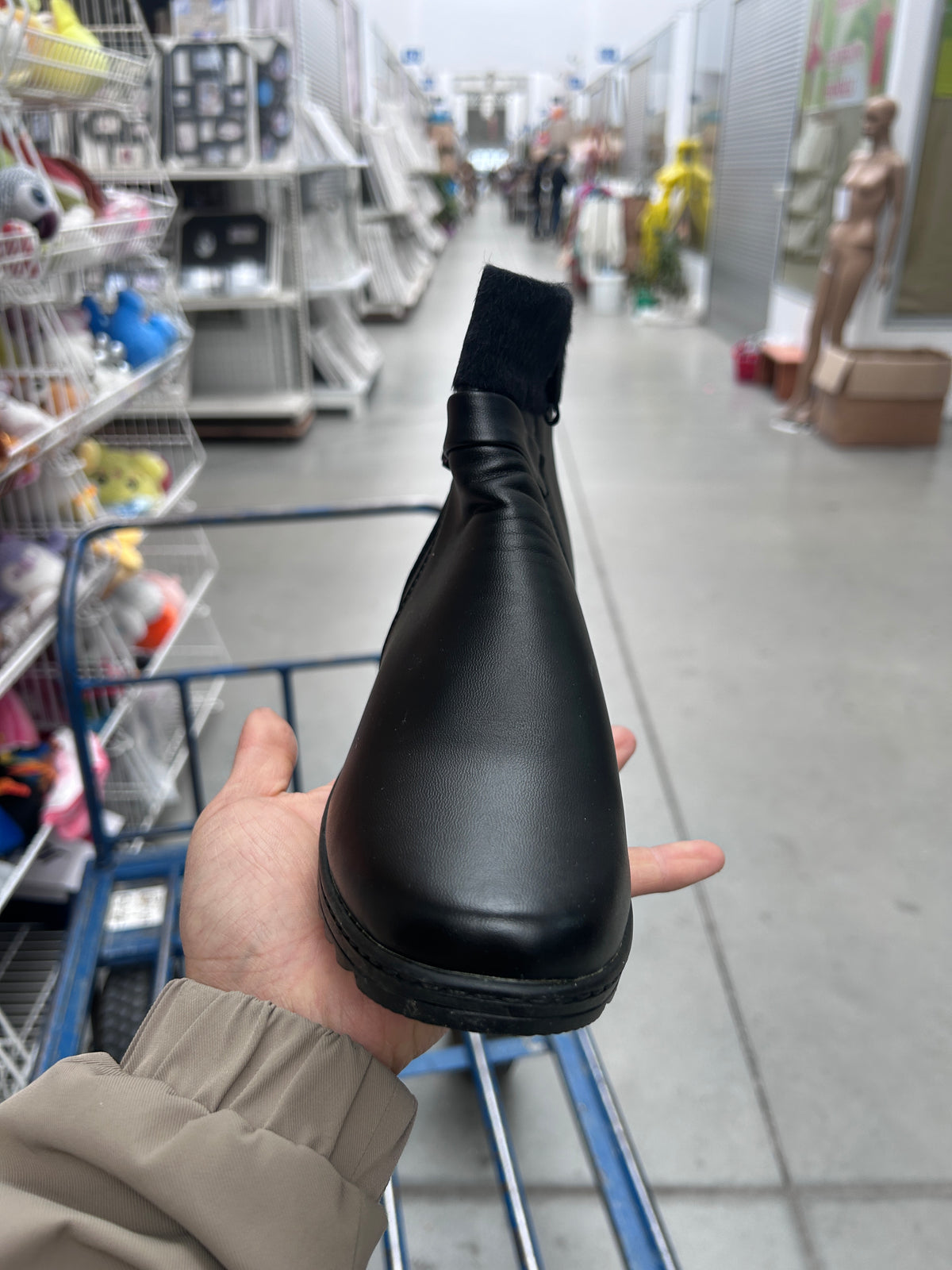 Botki damskie (37-42, 12par) D58-1 BLACK