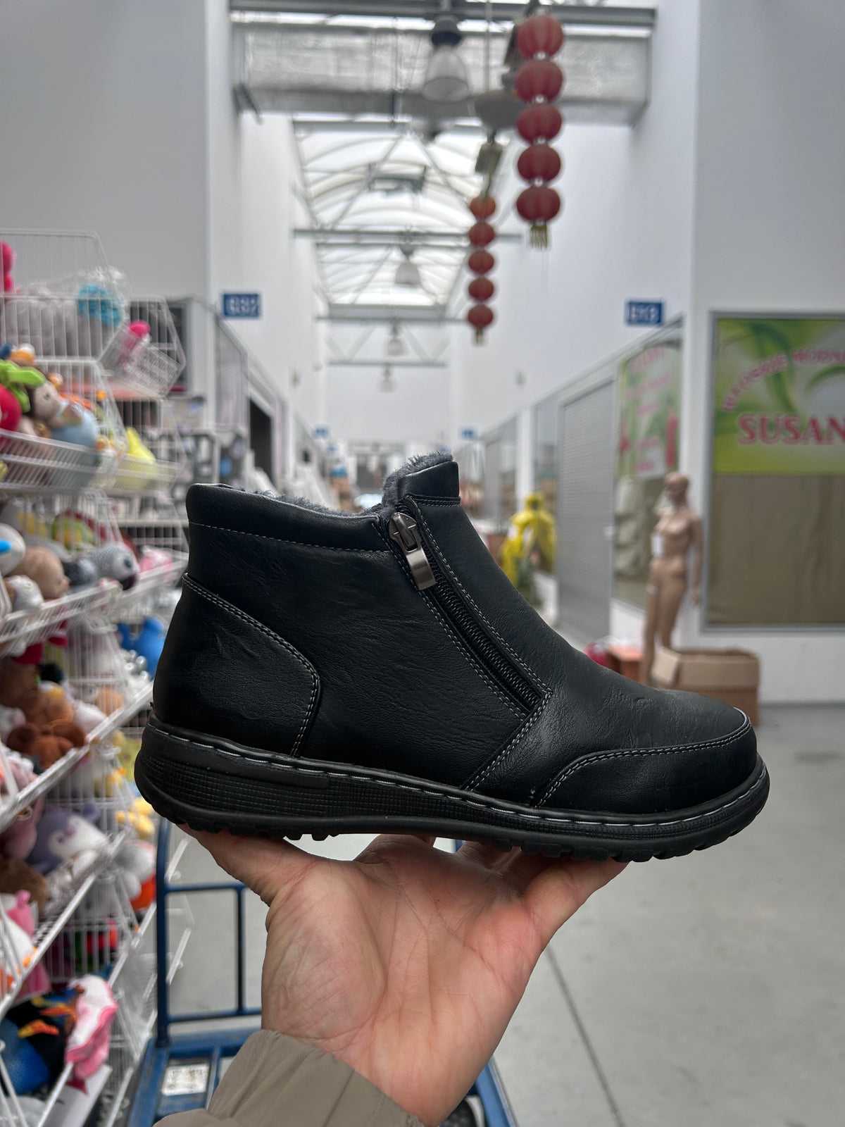 Botki Damskie (36-42) 12Par D83-1 BLACK