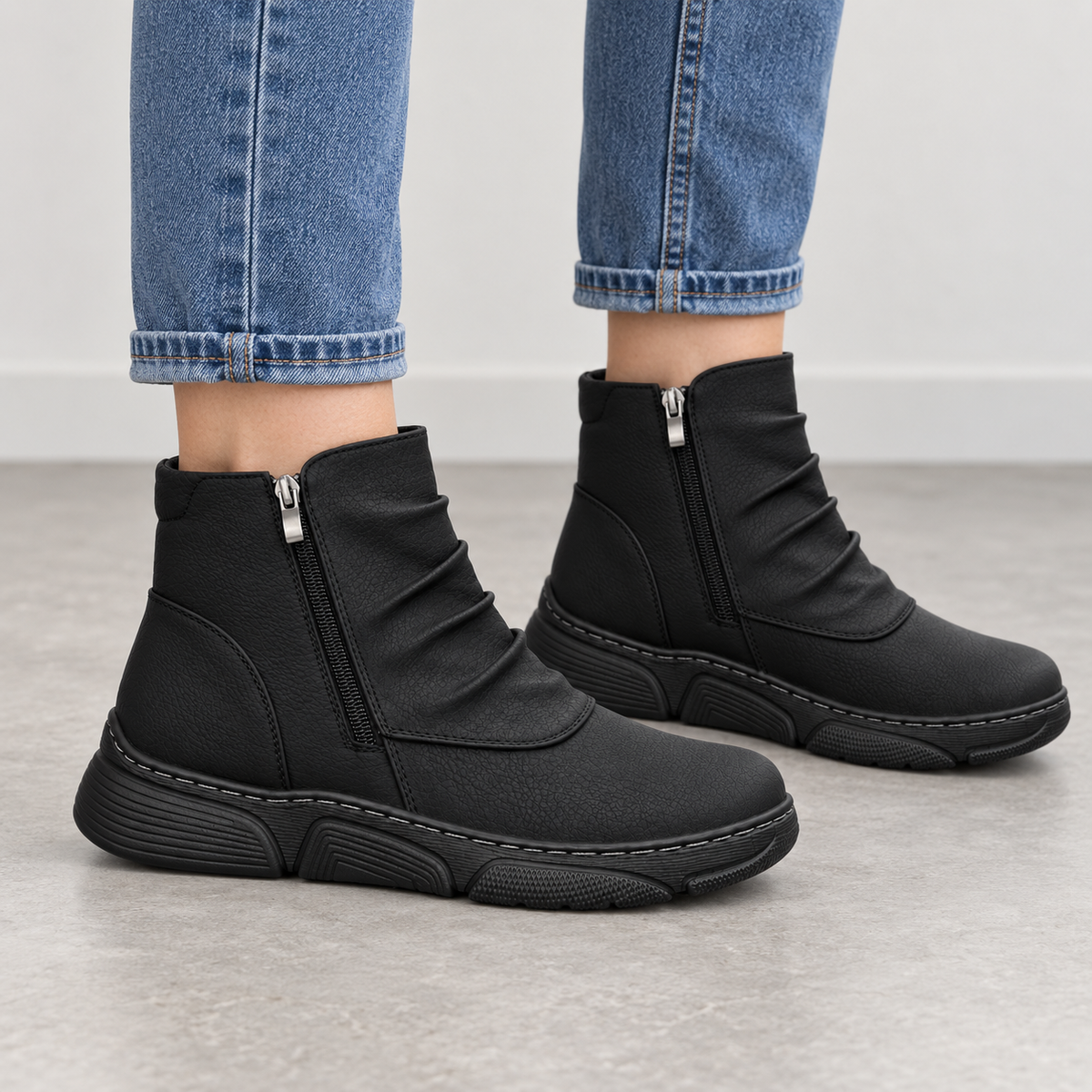 Botki Damskie (36-42) 12Par D26332-1 BLACK