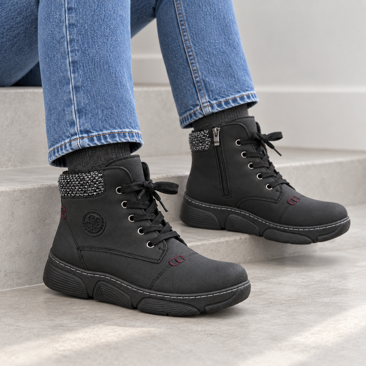 Botki Damskie (36-42) 12Par D1502-1 BLACK