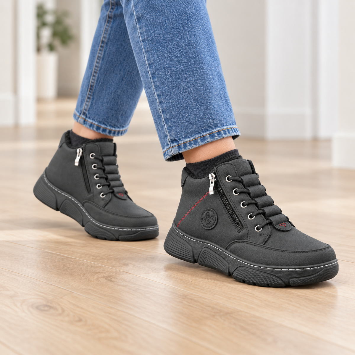 Botki Damskie (36-42) 12Par D1503-1 BLACK